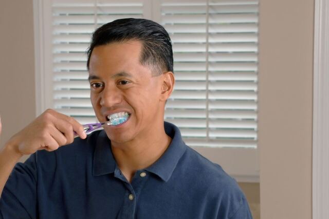 Envie de vomir au brossage des dents : Causes et solutions